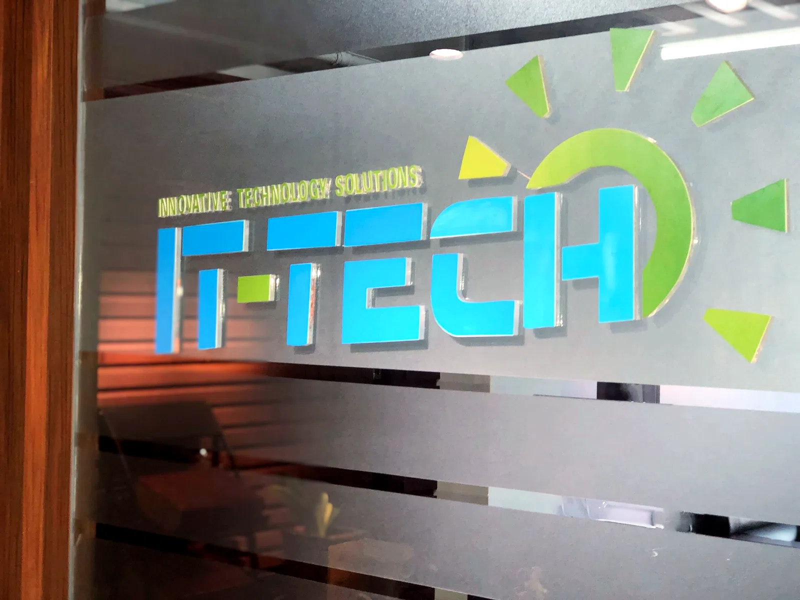 IT-TECH gallery archive operations