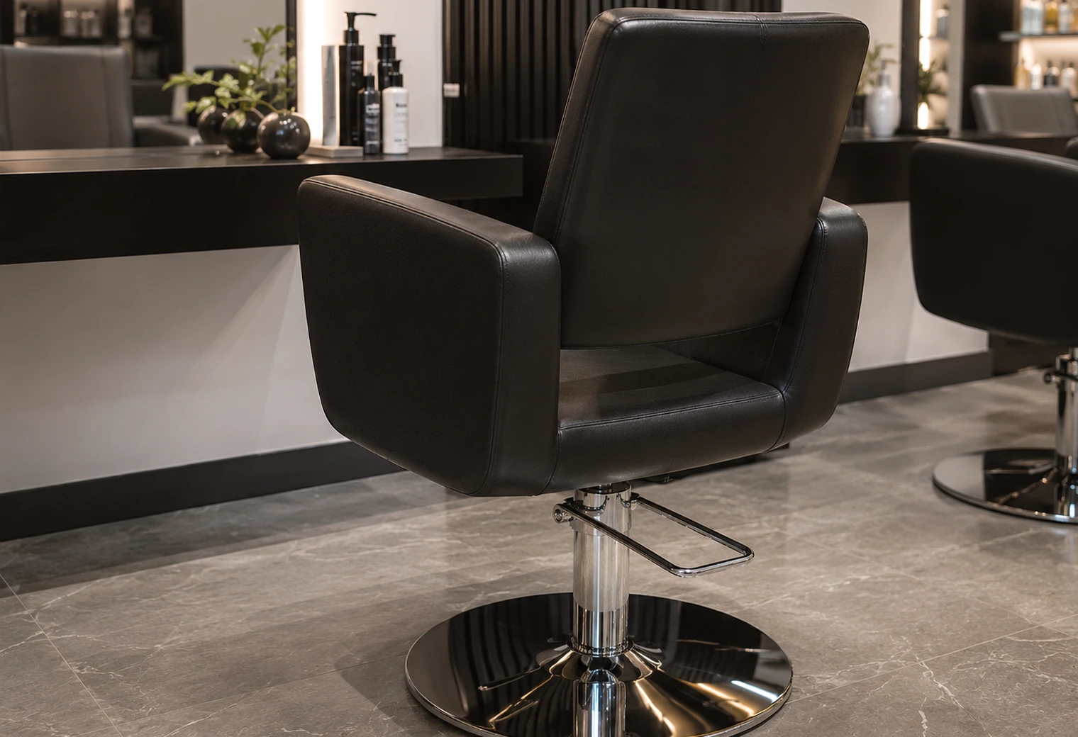Hydraulic Styling Chair — local high-resolution product photo
