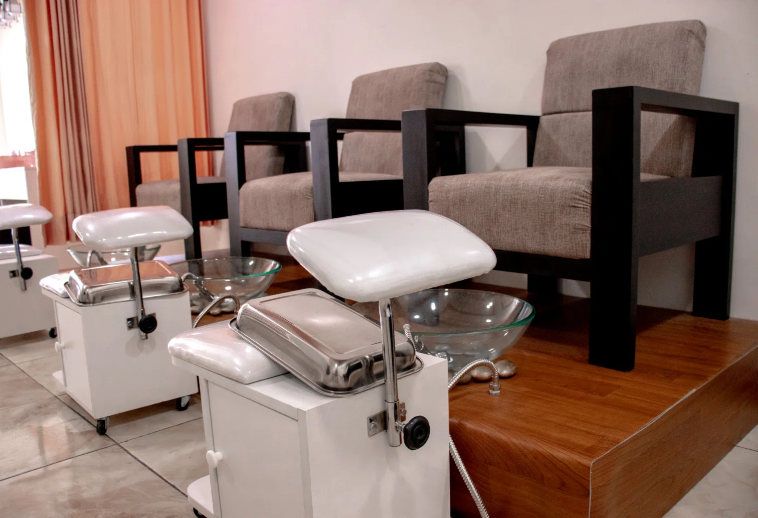 Pedicure Spa Chair — photographic procurement reference image